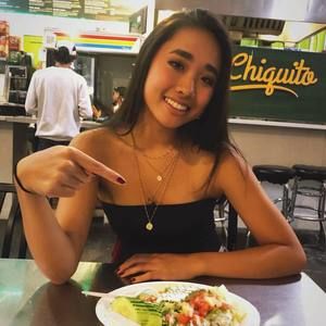 Meet your Posher, Rachel